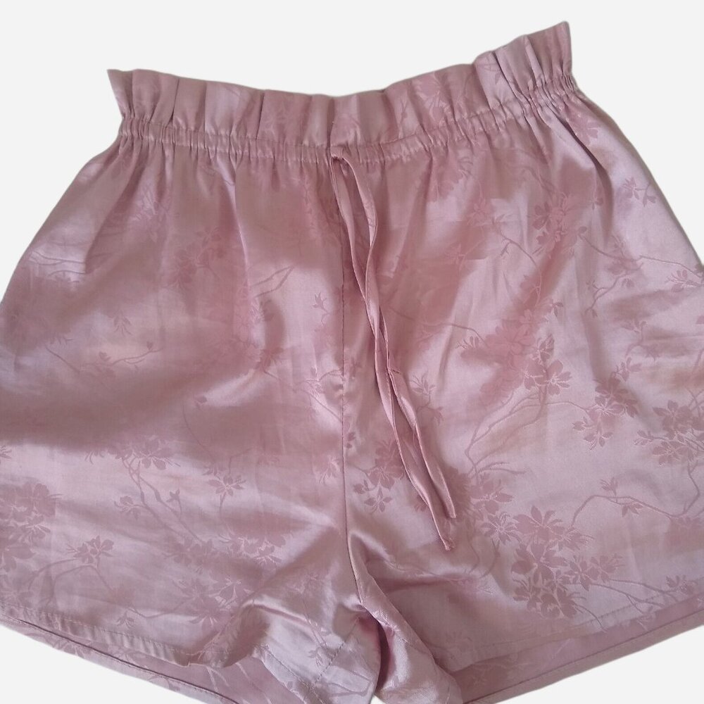 ROMWE GIRLS PINK SATIN FLORAL DESIGN HIGH RISE SHORTS, SIZE S (4)